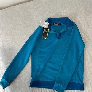 Under armour boys youth large half snap pull over collared sweater.